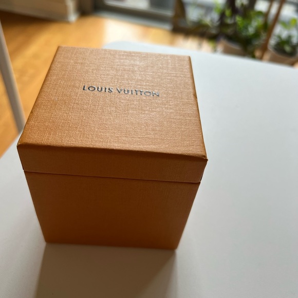 New Louis Vuitton fine jewelry case, all leather box, all leather travel pouch - Picture 9 of 9